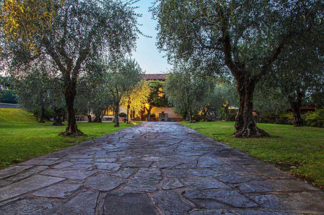 Villa Olivee Беладжо Екстериор снимка