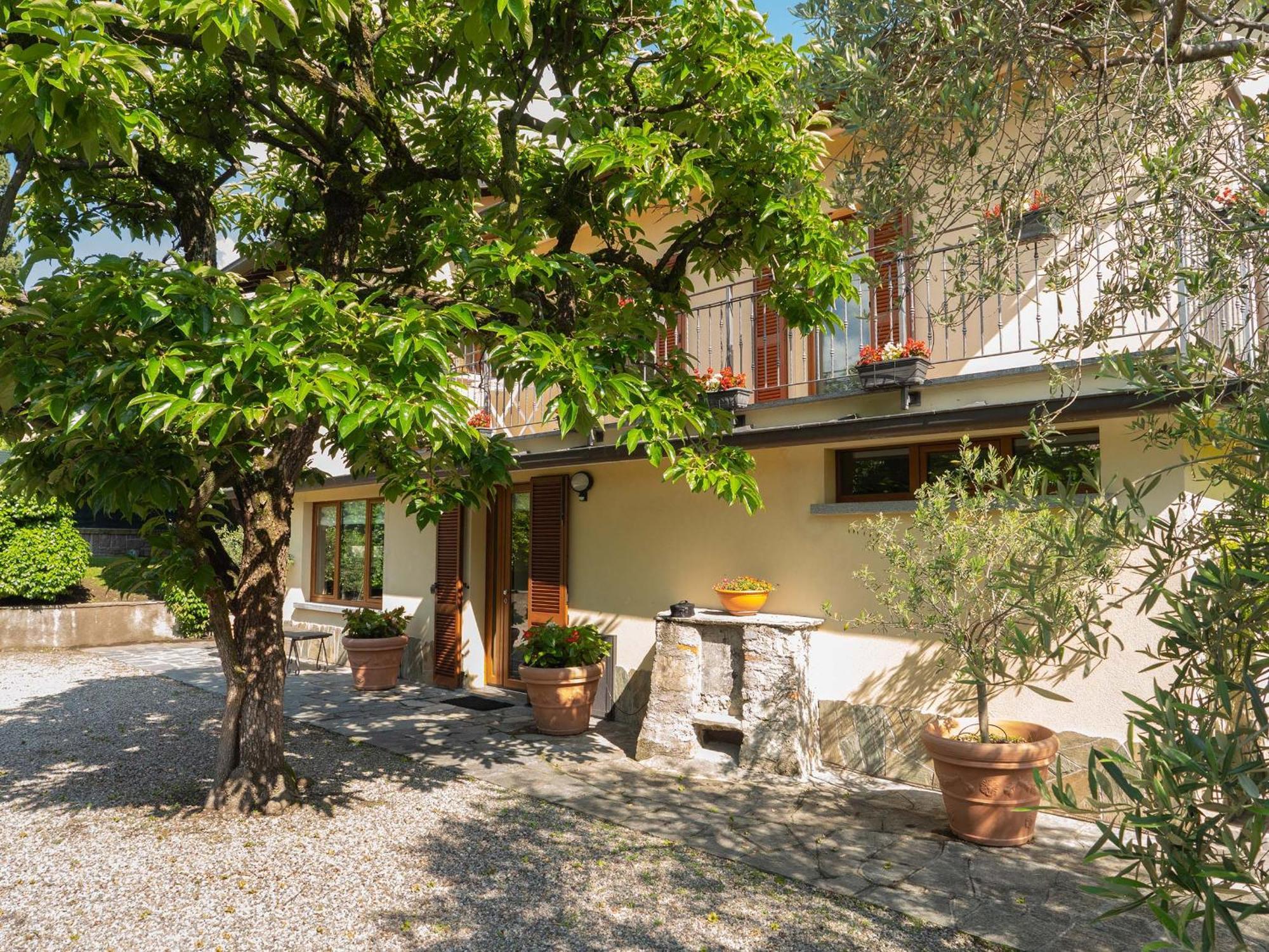 Villa Olivee Беладжо Екстериор снимка